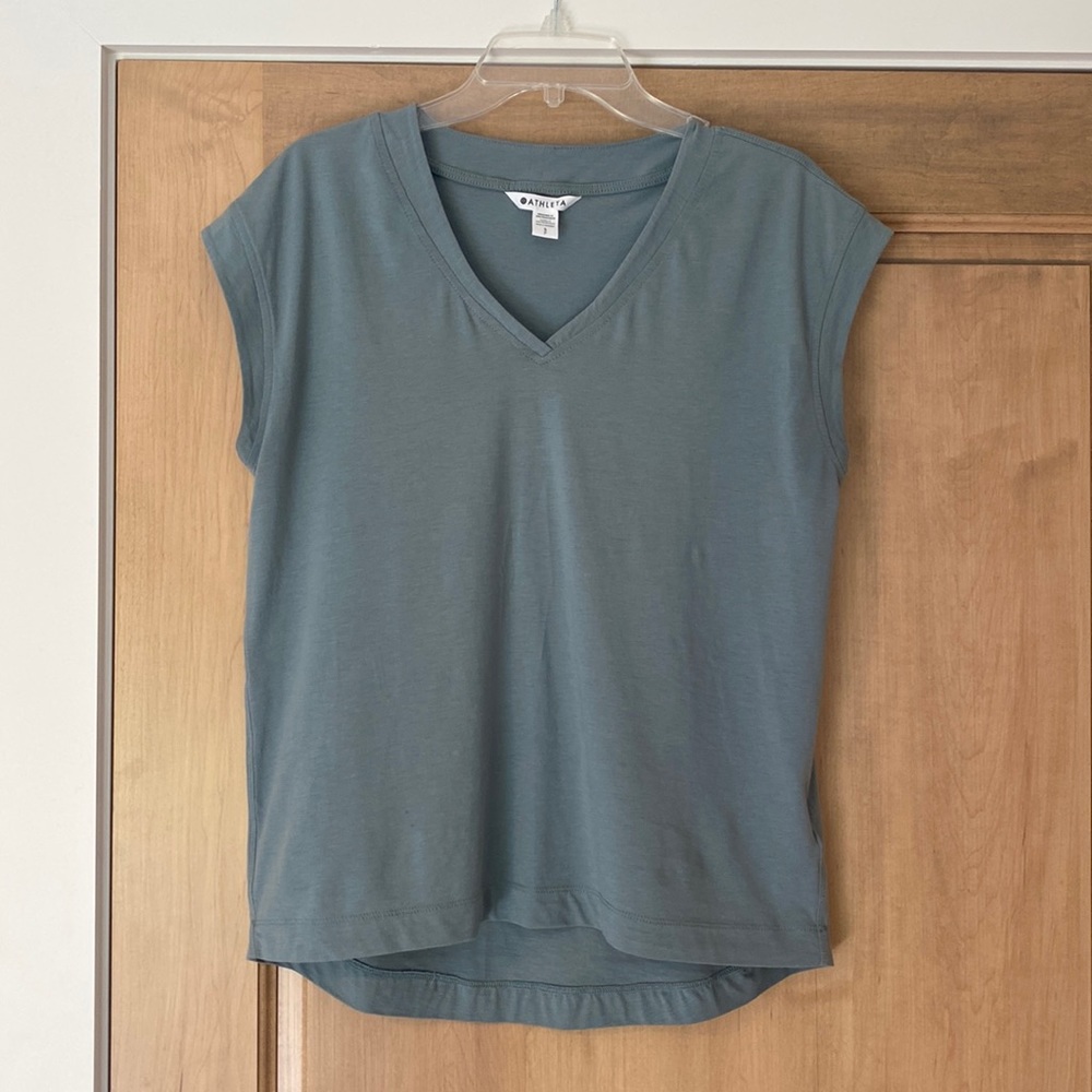 Athleta “Avenue” Tee